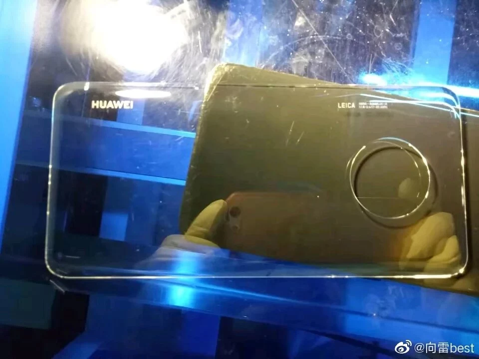 Obudowa dla Huawei Mate 30 Pro / fot. SlashLeaks