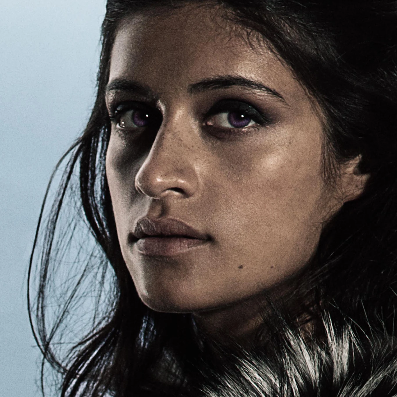 Anya Chalotra jako Yennefer