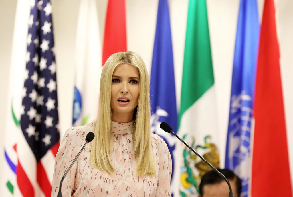 Ivanka Trump przekonuje, że antidotum na dług studencki powinny być... ograniczenia w dostępie do pożyczek na naukę Ivanka Trump przekonuje, że antidotum na dług studencki powinny być... ograniczenia w dostępie do pożyczek na naukę