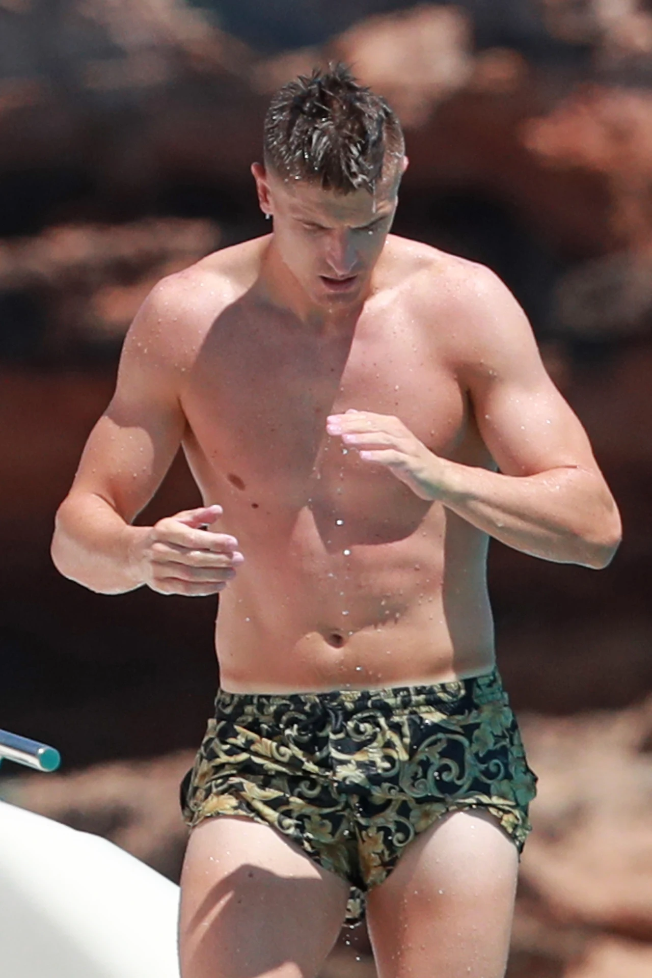 Poprzedni sezon był niezwykle udany dla Piątka. 24-letni piłkarz rewelacyjnie spisywał się w Serie A w barwach Genoa CFC, a potem AC Milan. Przebojem wdarł się również do reprezentacji Polski.