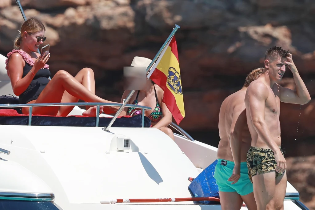 Poprzedni sezon był niezwykle udany dla Piątka. 24-letni piłkarz rewelacyjnie spisywał się w Serie A w barwach Genoa CFC, a potem AC Milan. Przebojem wdarł się również do reprezentacji Polski.