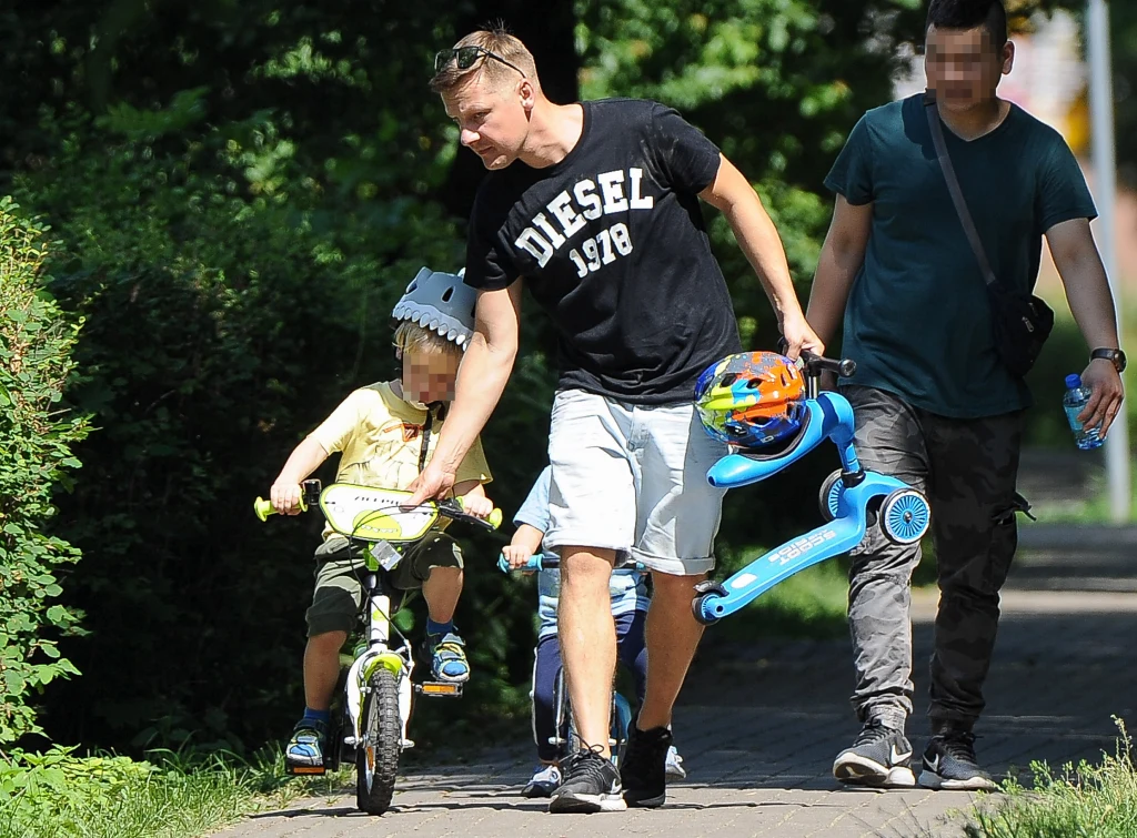 Marcin Mroczek z synami