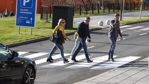 Pieszy powinien mieć pierwszeństwo nie tylko na przejściu?