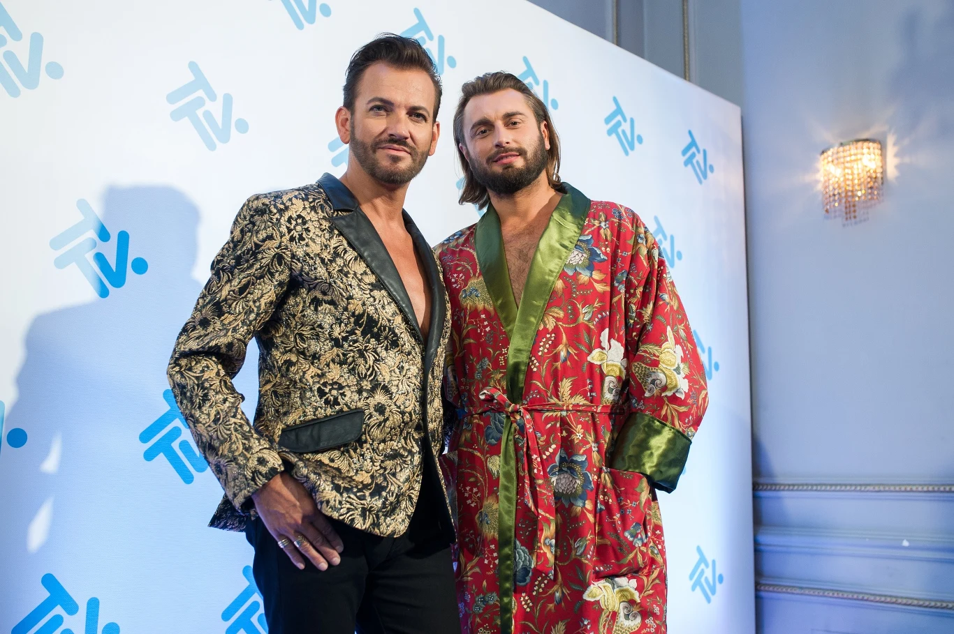 Gabriel i Rafał z programu "Królowe życia" są razem do kilkunastu lat Gabriel i Rafał z programu "Królowe życia" są razem do kilkunastu lat