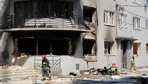 Miejsce wybuchu gazu, do którego doszło w sobotę (6 lipca) w kamienicy na ulicy Katowickiej w Bytomiu