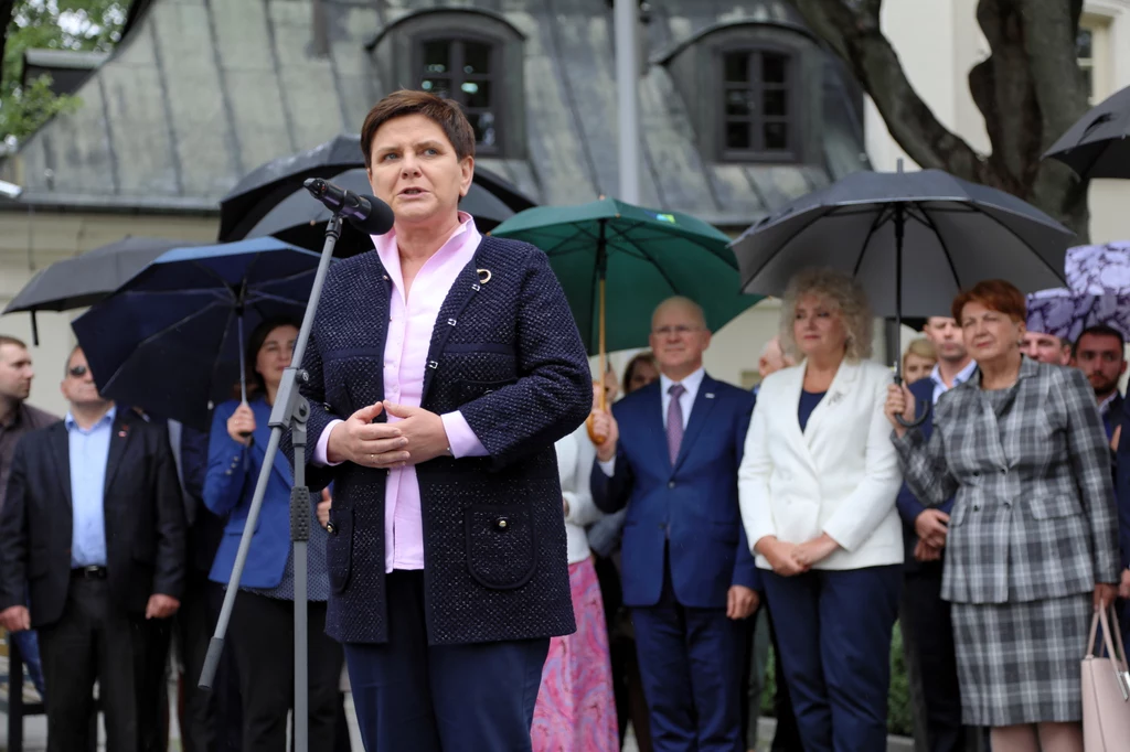 Beata Szydło podczas spotkania z mieszkańcami Węgrowa Beata Szydło podczas spotkania z mieszkańcami Węgrowa