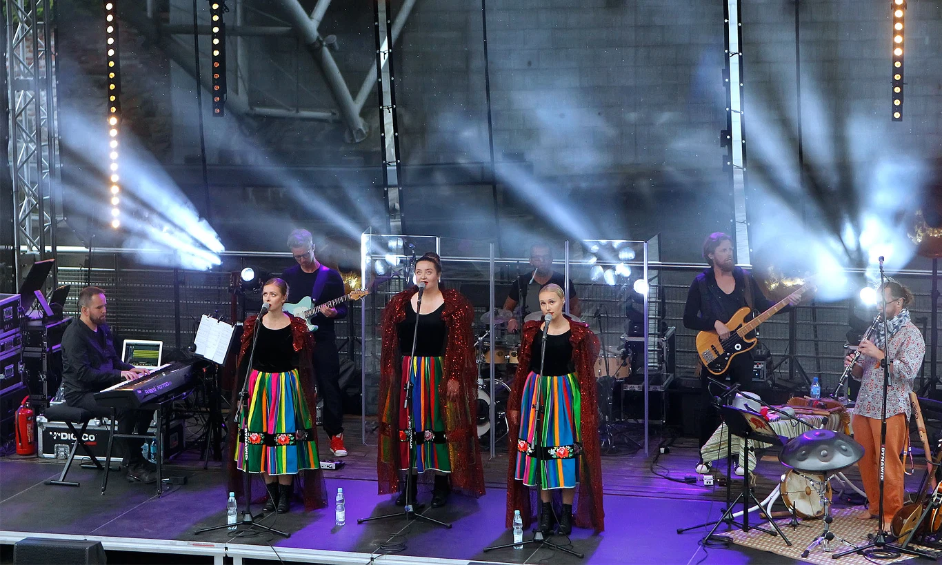 Koncert zespołu Tulia w amfiteatrze Opery Nova w Bydgoszczy zainaugurował 7 lipca tegoroczny cykl Rzeka Muzyki. 