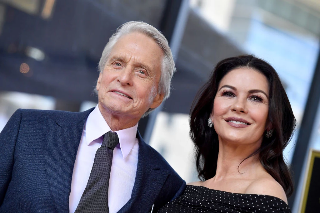 Michael Douglas cierpiał na raka. Wirusem HPV zaraził się podczas seksu oralnego Michael Douglas cierpiał na raka. Wirusem HPV zaraził się podczas seksu oralnego