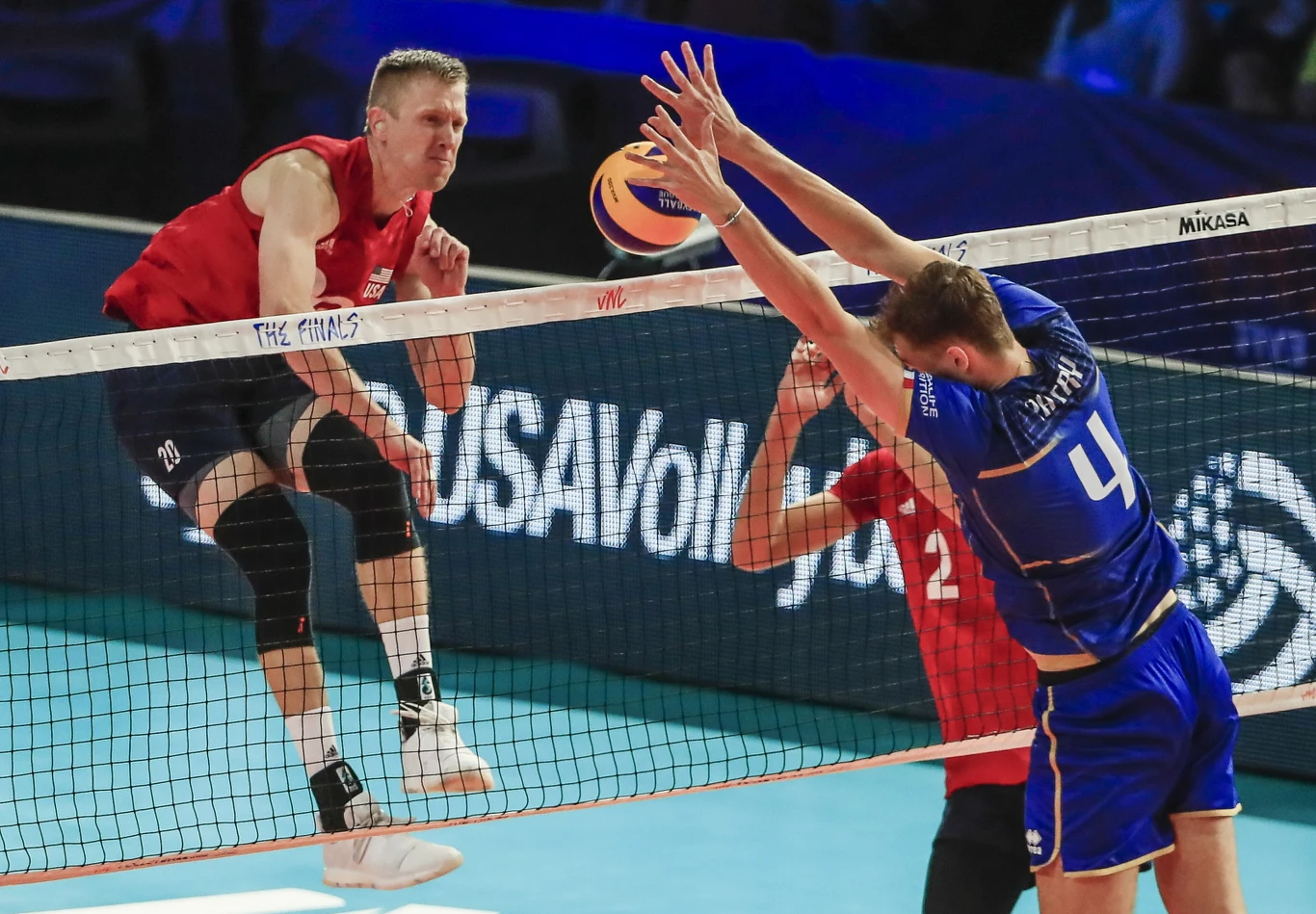 Amerykanin Davod Smith w ataku Amerykanin Davod Smith w ataku