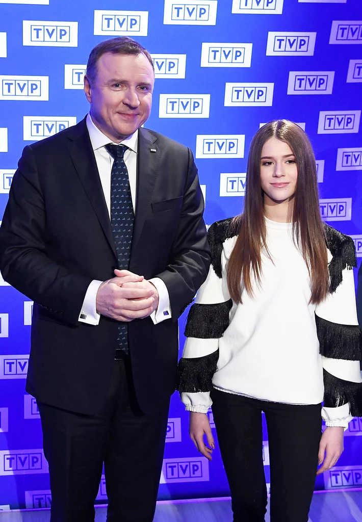 Jacek Kurski i Roksana Węgiel na konferencji w sprawie organizacji Eurowizji Junior 2019