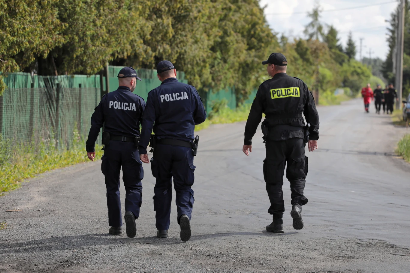 Akcja poszukiwawcza. 5-letni Dawid Żukowski, gdy ojciec zabrał go z domu, był ubrany w szaroniebieską bluzę dresową, niebieskie jeansy i niebieskie trampki z obrazkami Zygzaka McQueena.