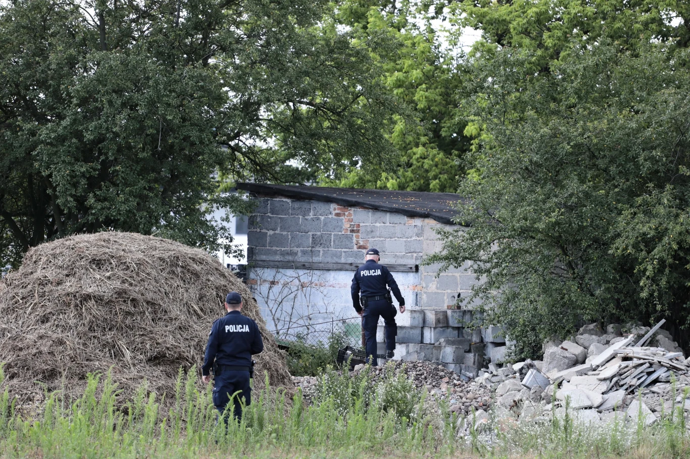 Akcja poszukiwawcza. 5-letni Dawid Żukowski, gdy ojciec zabrał go z domu, był ubrany w szaroniebieską bluzę dresową, niebieskie jeansy i niebieskie trampki z obrazkami Zygzaka McQueena.