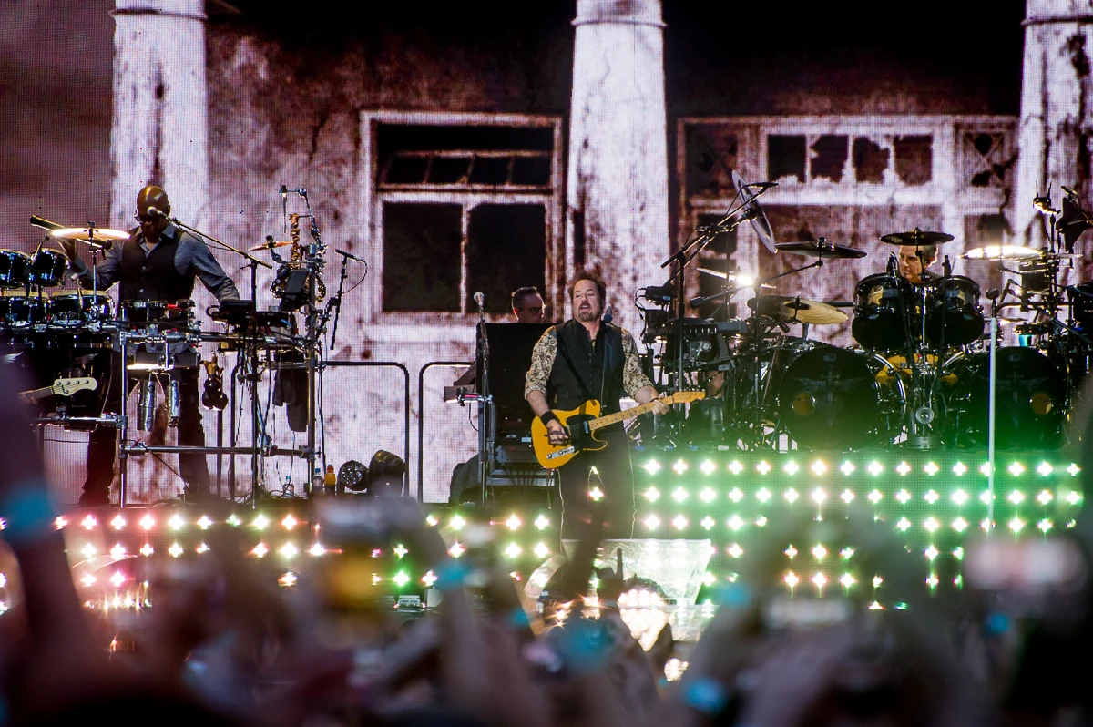 Zobacz zdjęcia z koncertu Bon Jovi na PGE Narodowym w Warszawie z 12 lipca 2019 r. Zobacz zdjęcia z koncertu Bon Jovi na PGE Narodowym w Warszawie z 12 lipca 2019 r.