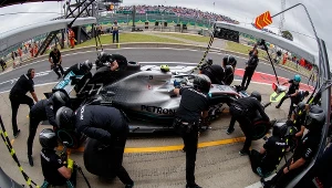 Valtteri Bottas wygrał drugi piątkowy trening i jest jednym z faworytów kwalifikacji