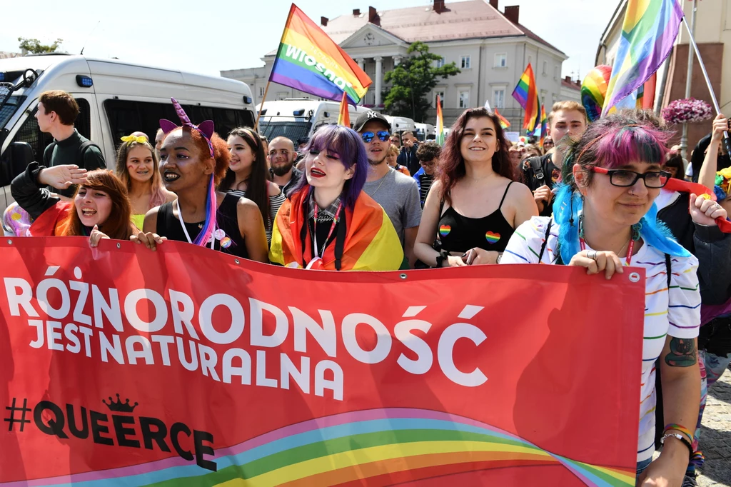 Uczestnicy I Marszu Równości w Kielcach Uczestnicy I Marszu Równości w Kielcach