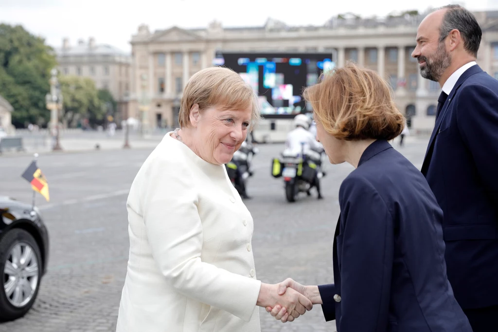 Po defiladzie Macron podejmie swych zagranicznych gości na przyjęciu w Pałacu Elizejskim Po defiladzie Macron podejmie swych zagranicznych gości na przyjęciu w Pałacu Elizejskim