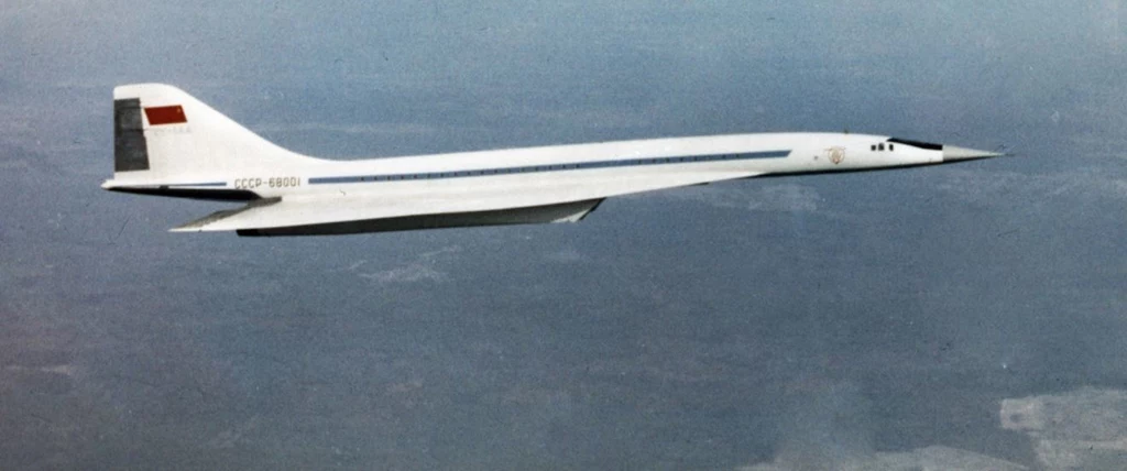 Prototyp Tu-144 podczas dziewiczego lotu