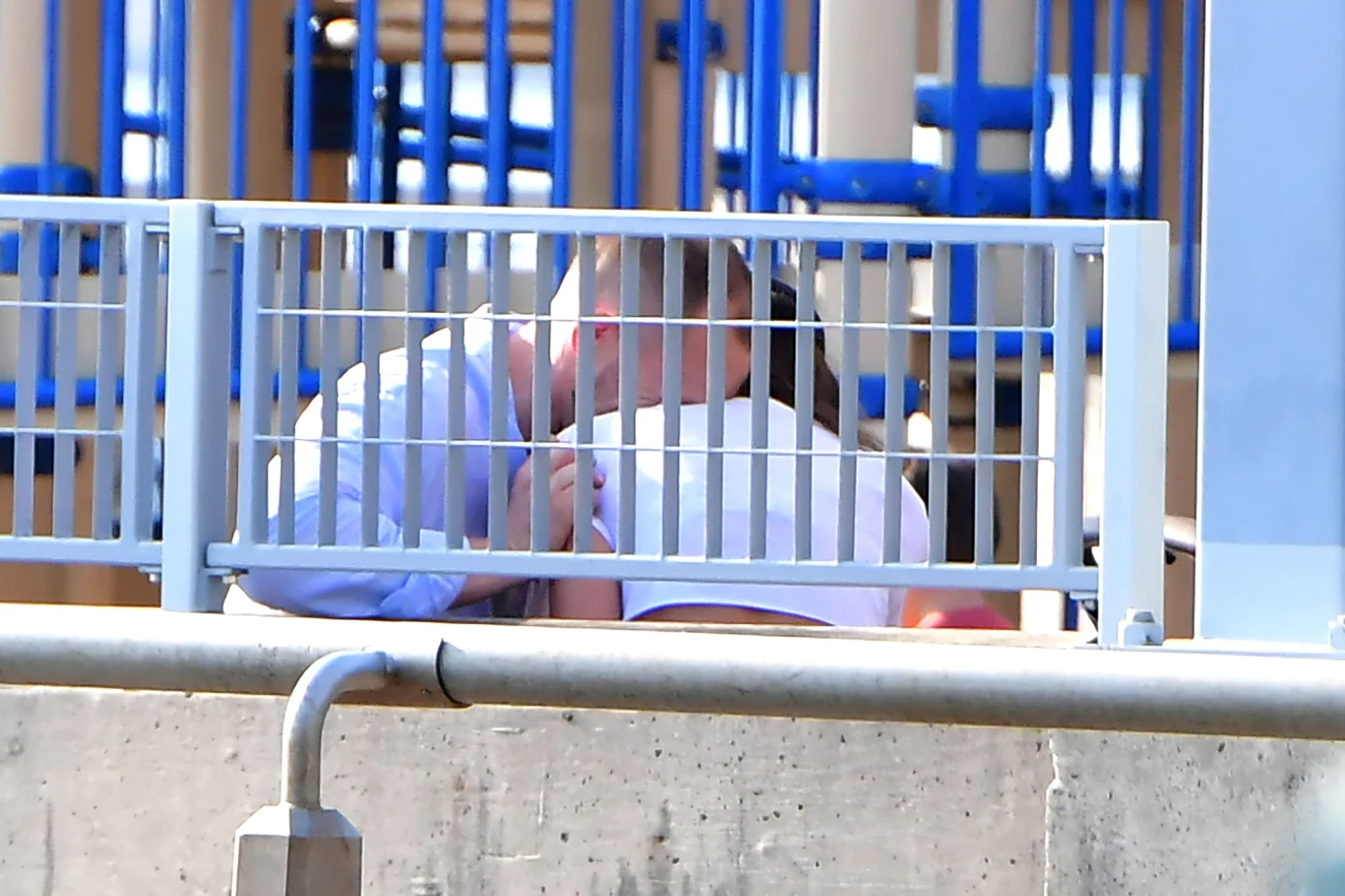 Irina Shayk z tajemniczym mężczyzną Irina Shayk z tajemniczym mężczyzną