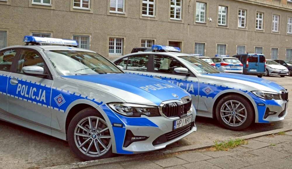 Policjanci dostają nowe i szybkie radiowozy Policjanci dostają nowe i szybkie radiowozy