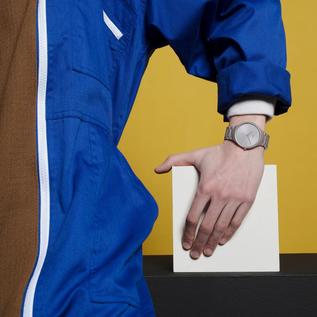 Rado True Thinline jest idealnym zegarkiem, który pokazuje naszą zdolność do tworzenia odważnych i dynamicznych kolorów. Rado True Thinline jest idealnym zegarkiem, który pokazuje naszą zdolność do tworzenia odważnych i dynamicznych kolorów.