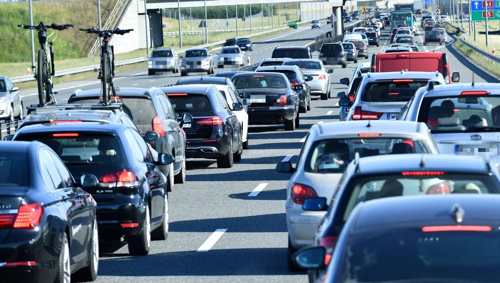  Korek na zjeździe z płatnej części A1 na wysokości Torunia