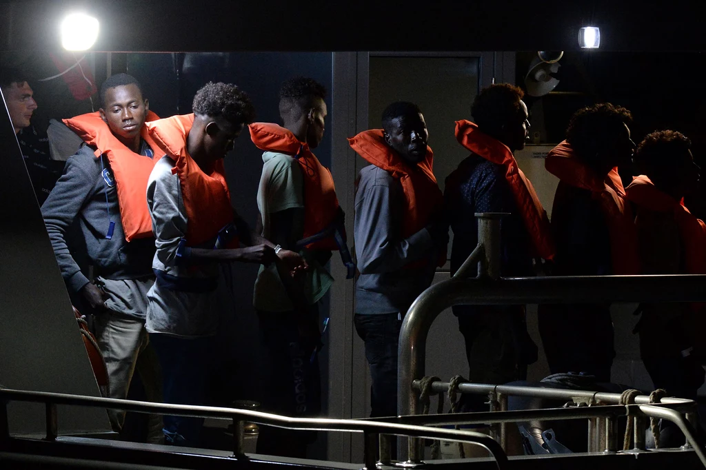Uratowani na Morzu Śródziemnym migranci Uratowani na Morzu Śródziemnym migranci
