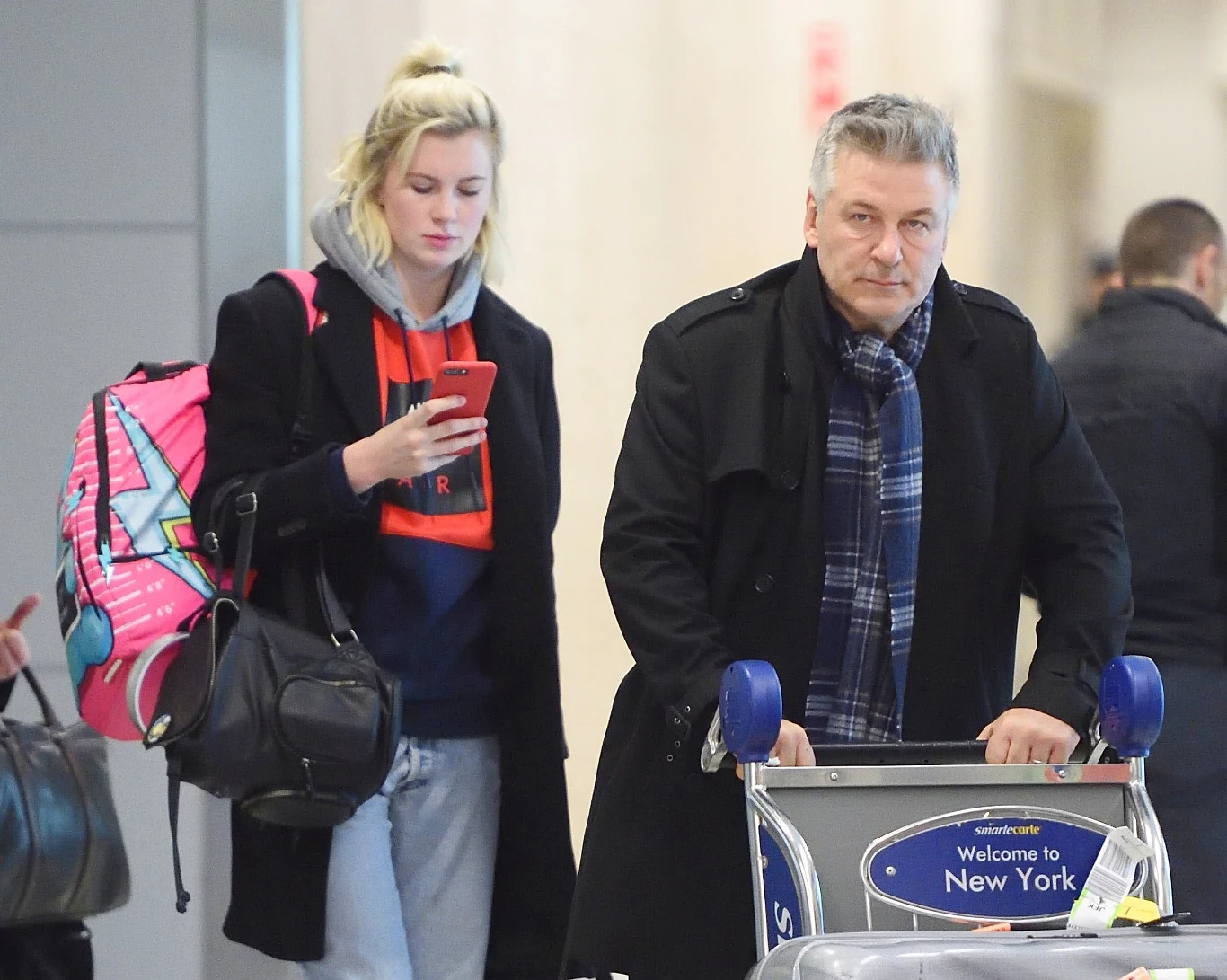 Alec Baldwin z córką Alec Baldwin z córką