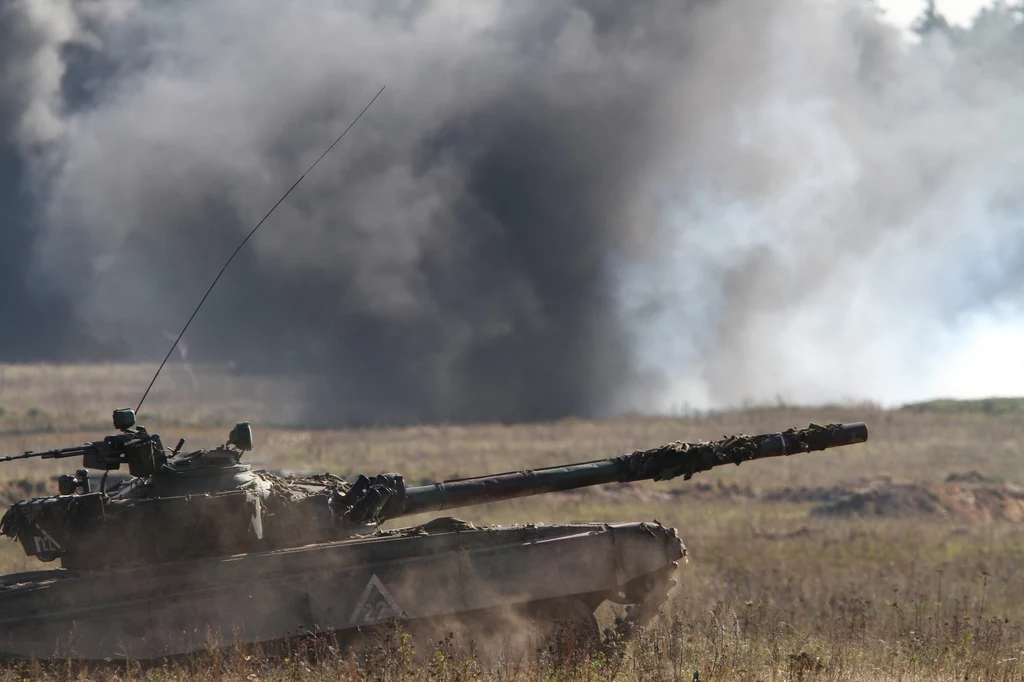 T-72 na ćwiczeniach Anakonda 2010. Obecnie czołgi tego typu nie przedstawiają większej wartości na polu walki 