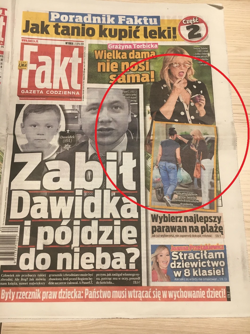 "Fakt" zamieścił zdjęcia Grażyny Torbickiej zrobione podczas zakupów "Fakt" zamieścił zdjęcia Grażyny Torbickiej zrobione podczas zakupów