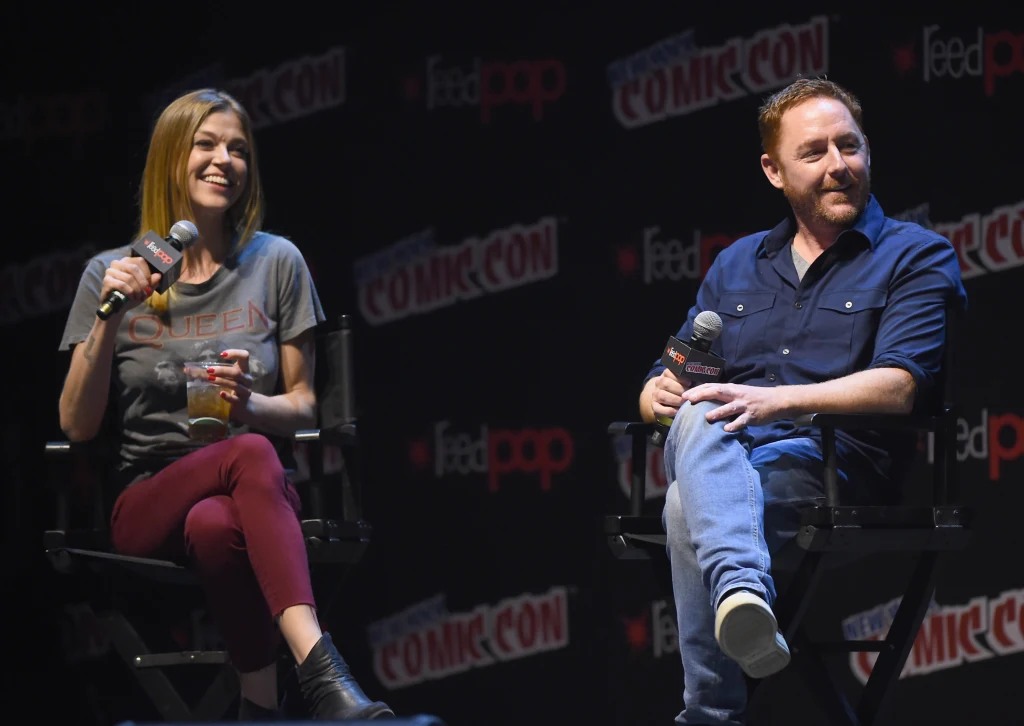 Adrianne Palicki i Scott Grimes