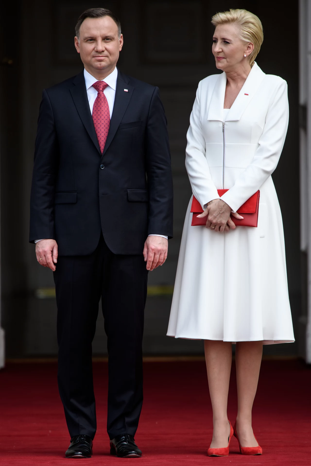 Para prezydencka podczas ceremonii wręczenia odznaczeń państwowych oraz wręczenia flag państwowych organizacjom z kraju i polonijnym, maj 2018, fot. Rafał Oleksiewicz