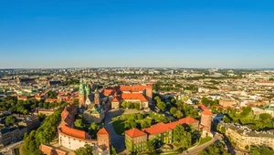 Zamek na Wawelu to niezwykle popularna atrakcja turystyczna. Trwają prace nad nową trasą dla zwiedzających.