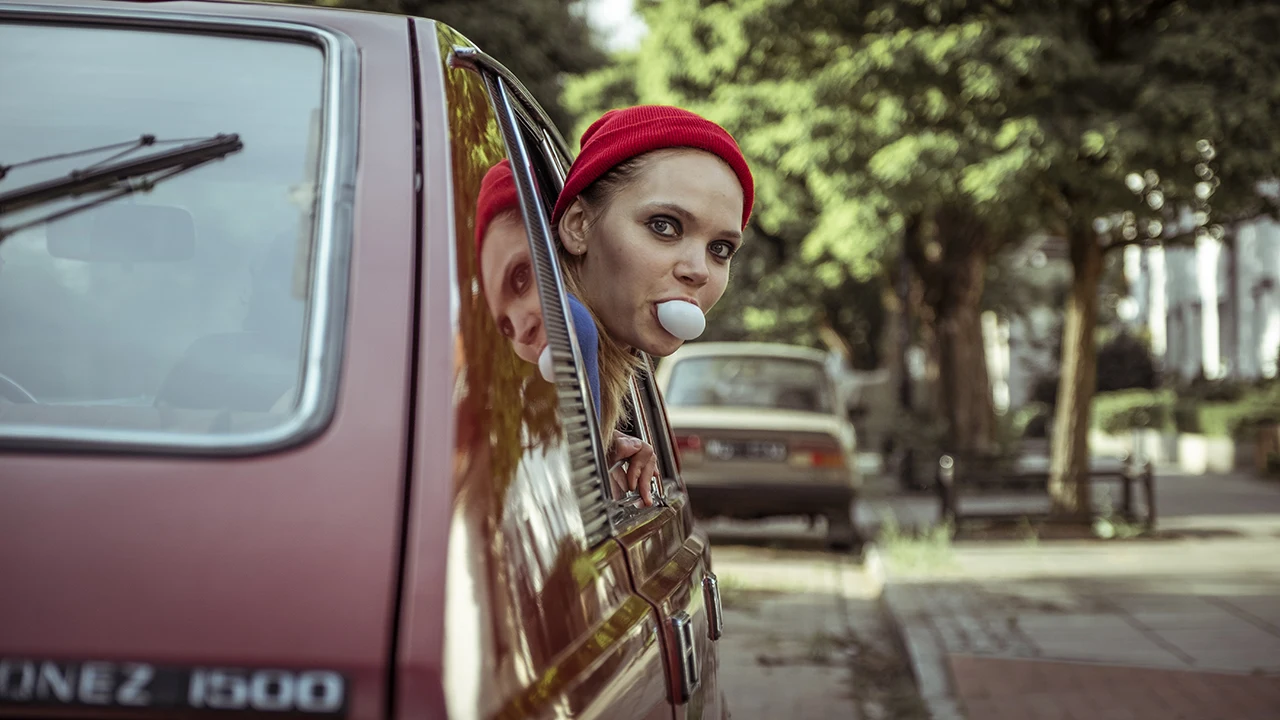 Reżyserem filmu jest Mateusz Rakowicz, który wspólnie z Łukaszem M. Maciejewskim napisał scenariusz. Autorem zdjęć jest Jacek Podgórski, a za muzykę odpowiada Andrzej Smolik.