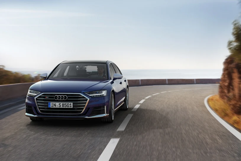 Audi S8