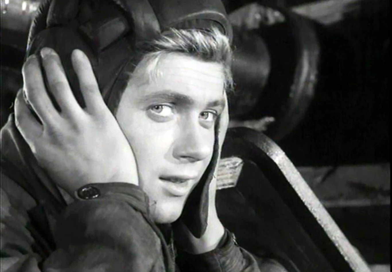 Jako niezapomniany Janek Kos w serialu "Czterej pancerni i pies" Jako niezapomniany Janek Kos w serialu "Czterej pancerni i pies"