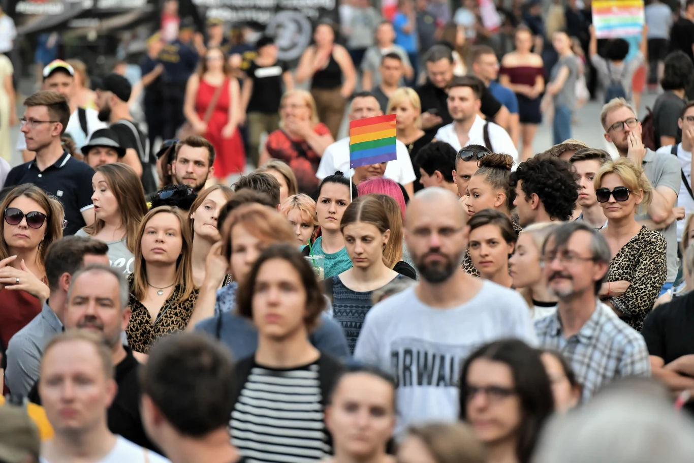 Na niedzielę Wiosna, SLD i Lewica Razem zapowiadają organizację w centrum Białegostoku manifestacji "Polska przeciw przemocy". Ma być to kolejna reakcja na wydarzenia, do jakich doszło w sobotę podczas białostockiego Marszu (zdjęcie także z Wrocławia). 