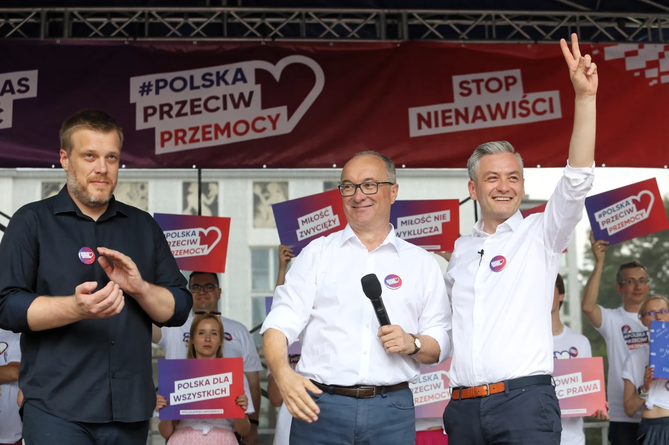  Współzałożyciel i członek Zarządu Krajowego partii Razem Adrian Zandberg, lider SLD Włodzimierz Czarzasty i lider Wiosny Robert Biedroń