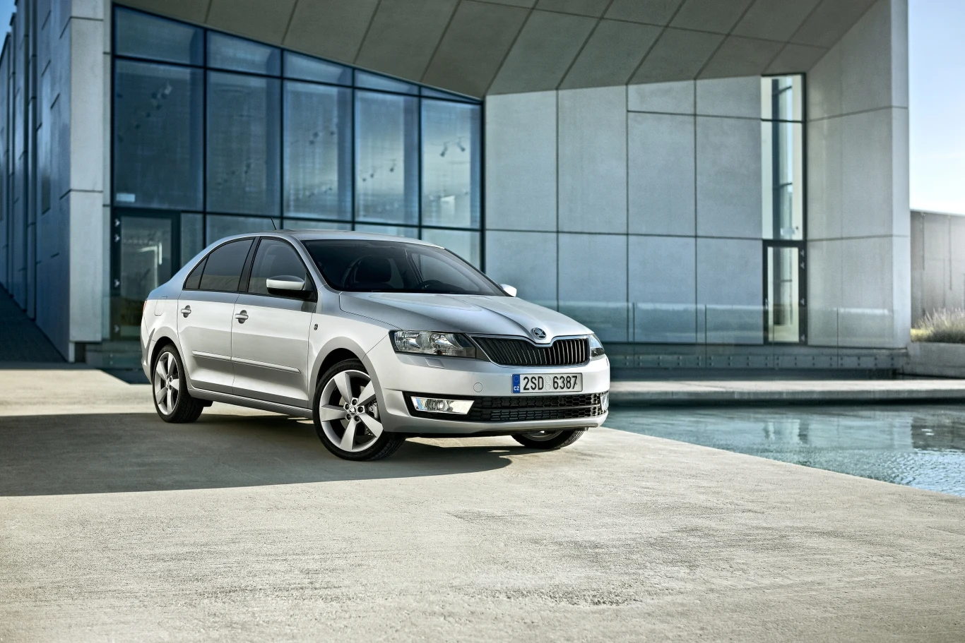 Nowa ŠKODA Rapid zwraca uwagę eleganckim designem