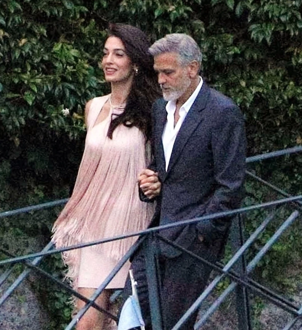 Amal i George Clooneyowie na co dzień mieszkają w Londynie. Amal i George Clooneyowie na co dzień mieszkają w Londynie.