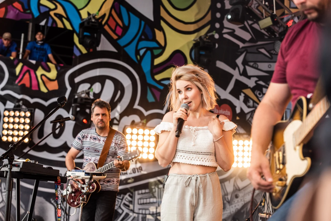 Zobacz zdjęcia z koncertu grupy BAiKA na Małej Scenie Pol'and'Rock Festival 2019