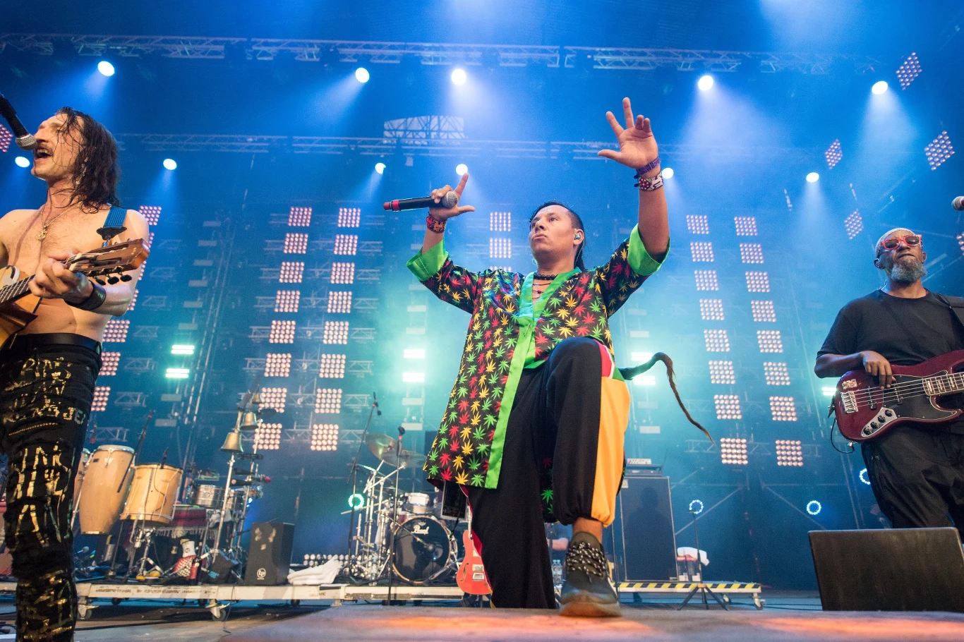 Zobacz zdjęcia z koncertu Gogol Bordello na Dużej Scenie Pol'and'Rock Festival 2019