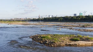 Jak podaje IMGW - na stacji Warszawa-Bulwary poziom wody spadł do 37 cm; Zdj. ilustracyjne
