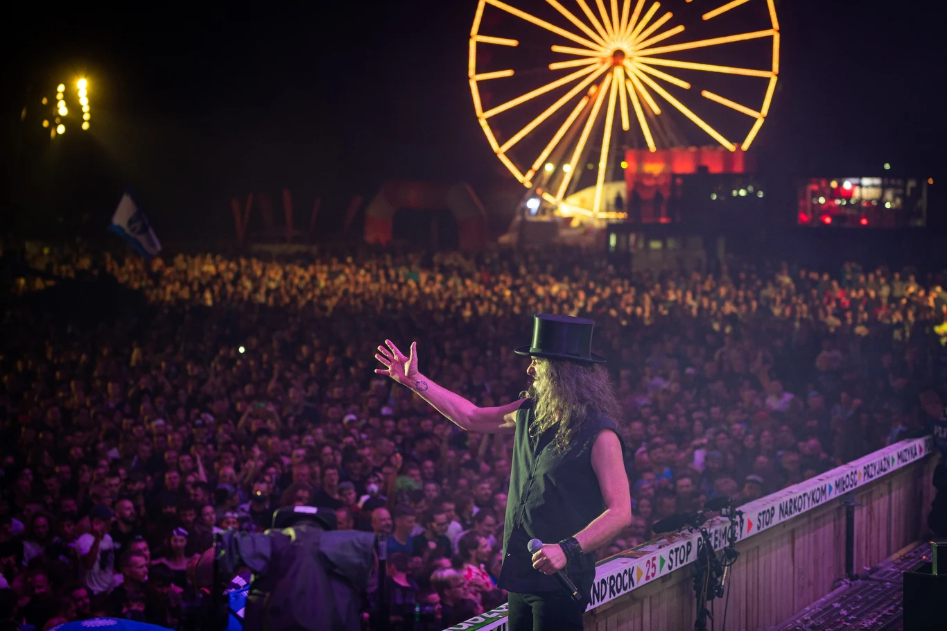 Zobacz zdjęcia z koncertu Acid Drinkers na Dużej Scenie Pol'and'Rock Festival 2019 Zobacz zdjęcia z koncertu Acid Drinkers na Dużej Scenie Pol'and'Rock Festival 2019