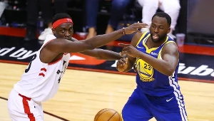 Draymond Green (z prawej)