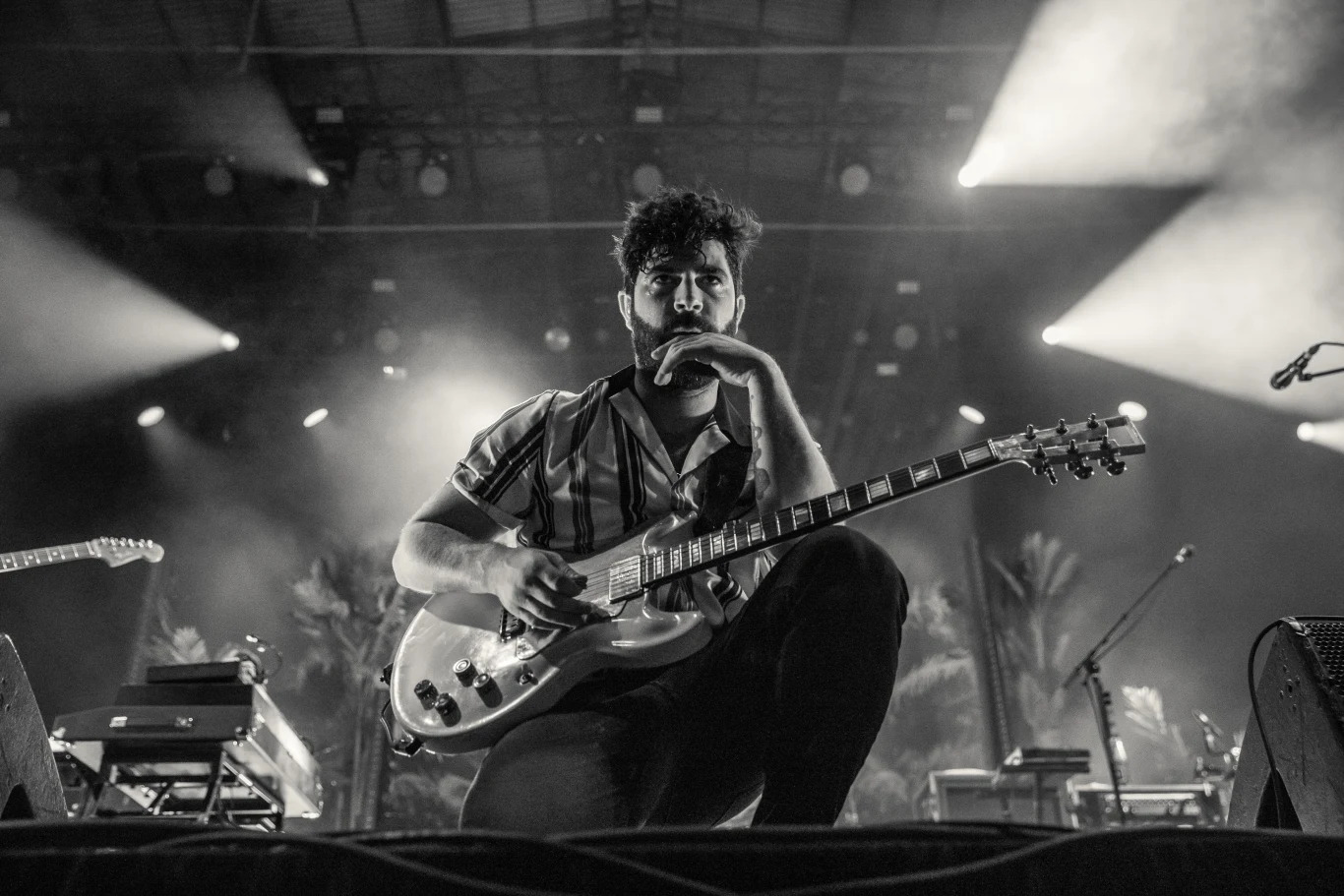 Lider grupy Foals Yannis Philippakis.
