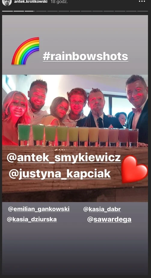 Antek Królikowski z dziewczyną Kasią na ślubie Antka Smykiewicza 