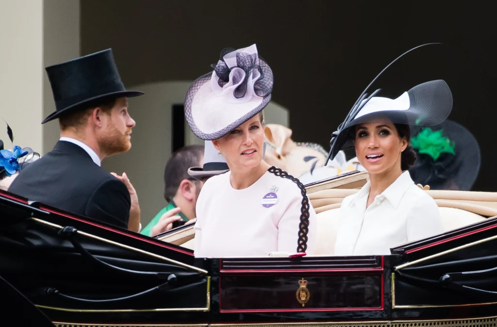 Sophie Wessex z Meghan Markle Sophie Wessex z Meghan Markle
