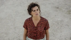 Penélope Cruz w scenie z filmu "Ból i blask"