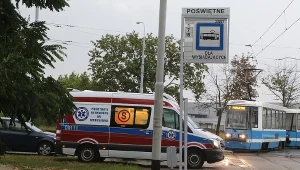 Kobieta podpaliła się niedaleko przystanku przy pętli tramwajowej we Wrocławiu