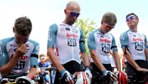 Kolarze grupy Lotto Fix All na starcie 4. etapu Tour de Pologne